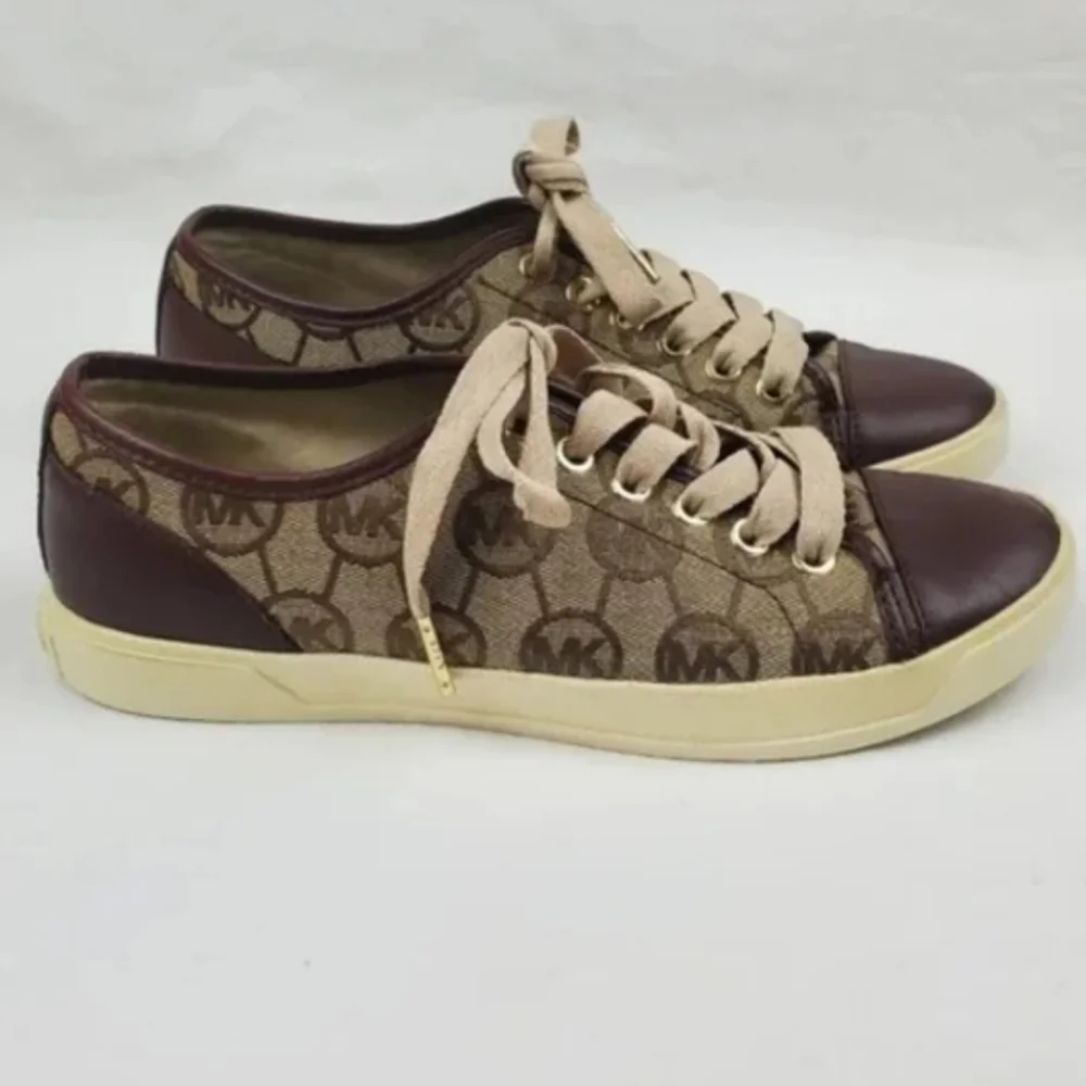 Michael kors leather logo lace up sneakers